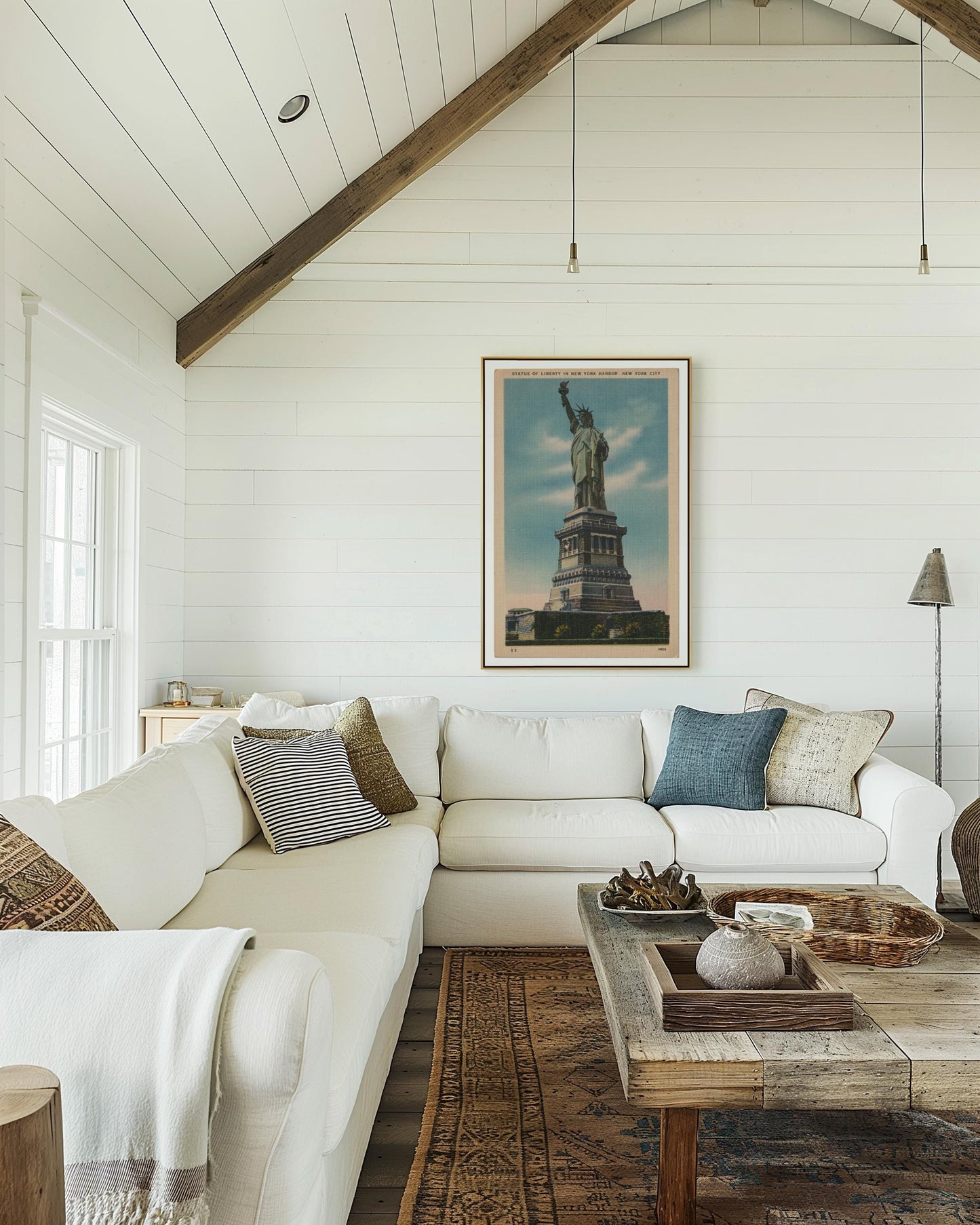 Statue of Liberty New York City Illustrated Vintage Postcard: Canvas Print